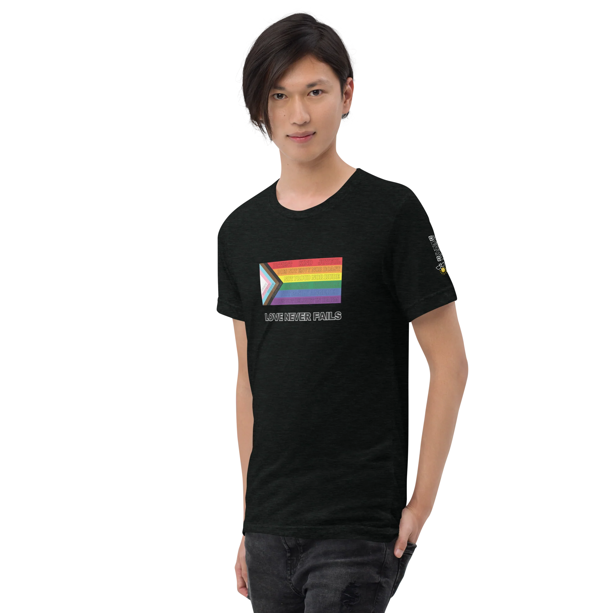 Love Never Fails T-shirt - Image 5